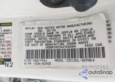 2004 Toyota Corolla Le z USA, uszkodzony, nr VIN 1NXBR38E94Z308066